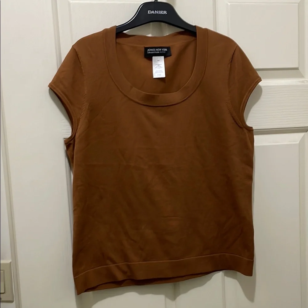 Jones New York Brown Cap Sleeve Scoop Neck Top (sz pm) - Picture 1 of 6